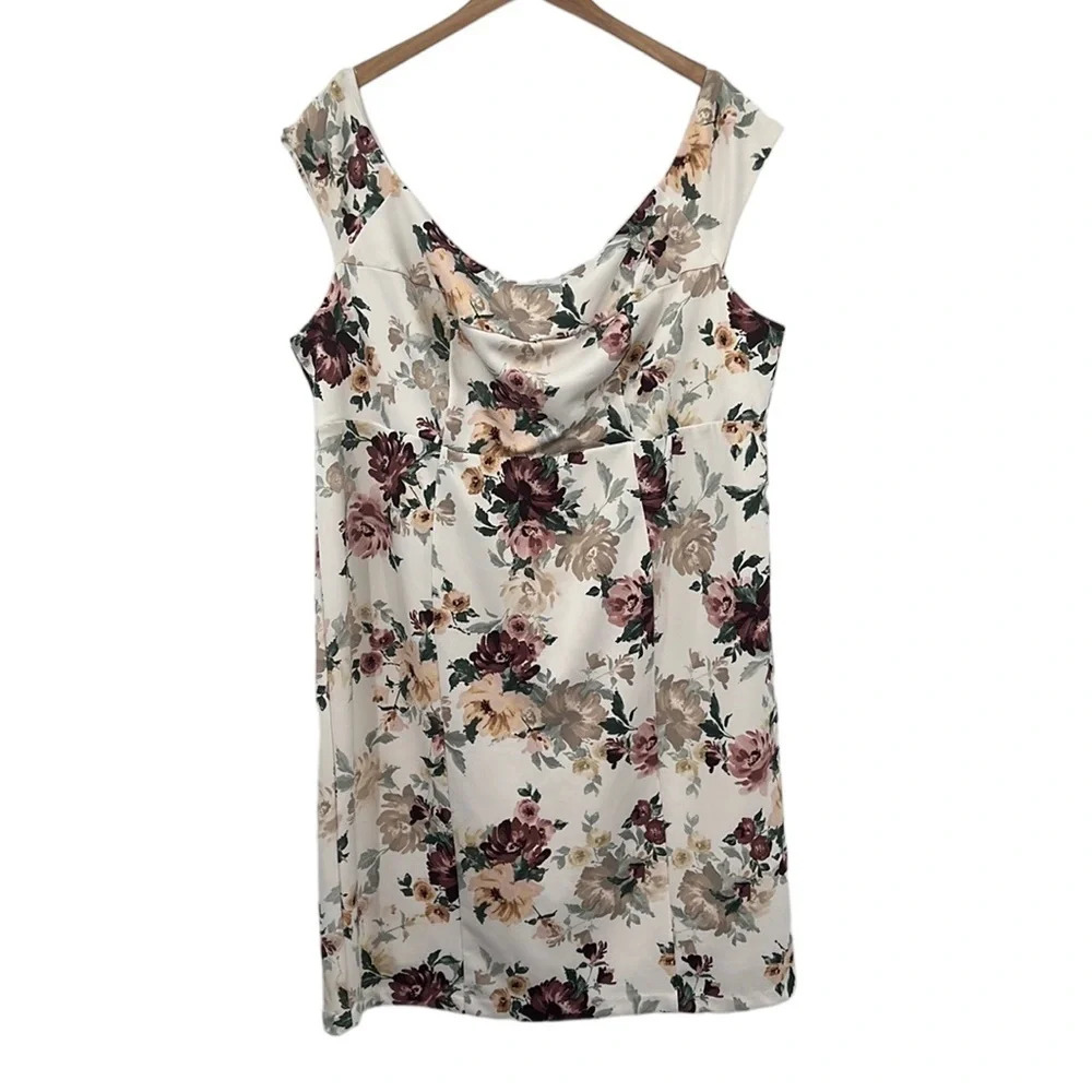 Torrid‎ Dress Womens 4 4X White Pink Floral Mini Scuba Bodycon Off The Shoulder